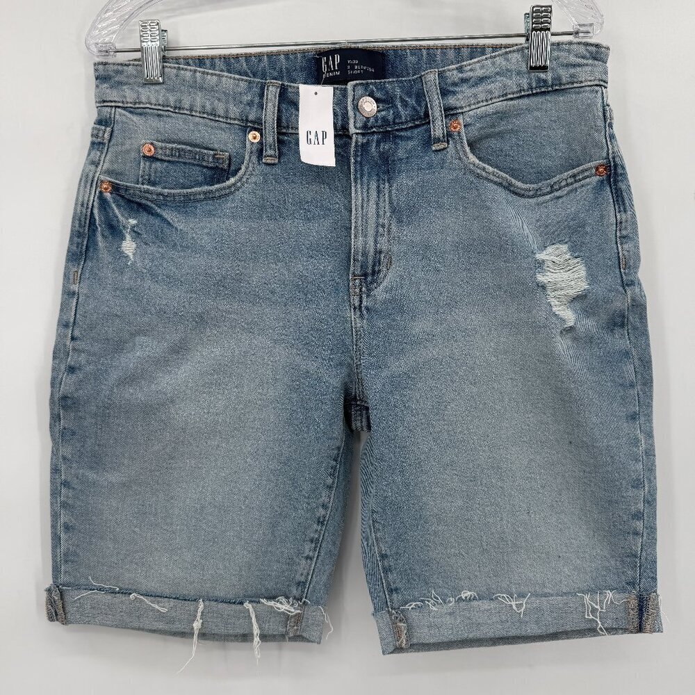 GAP Denim 9” Bermuda Shorts Women’s 10/30 Light Wash Distressed Raw Hem